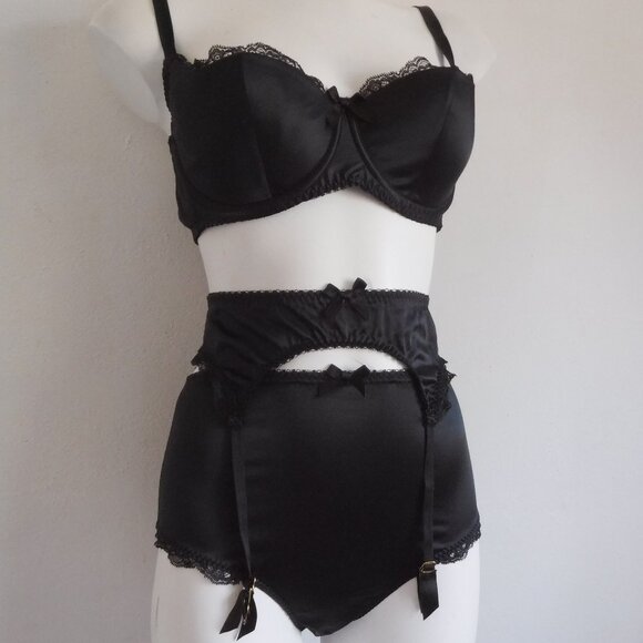 NWT AGENT PROVOCATEUR 36D SLOANE BLACK LINGERIE SET - Picture 1 of 9